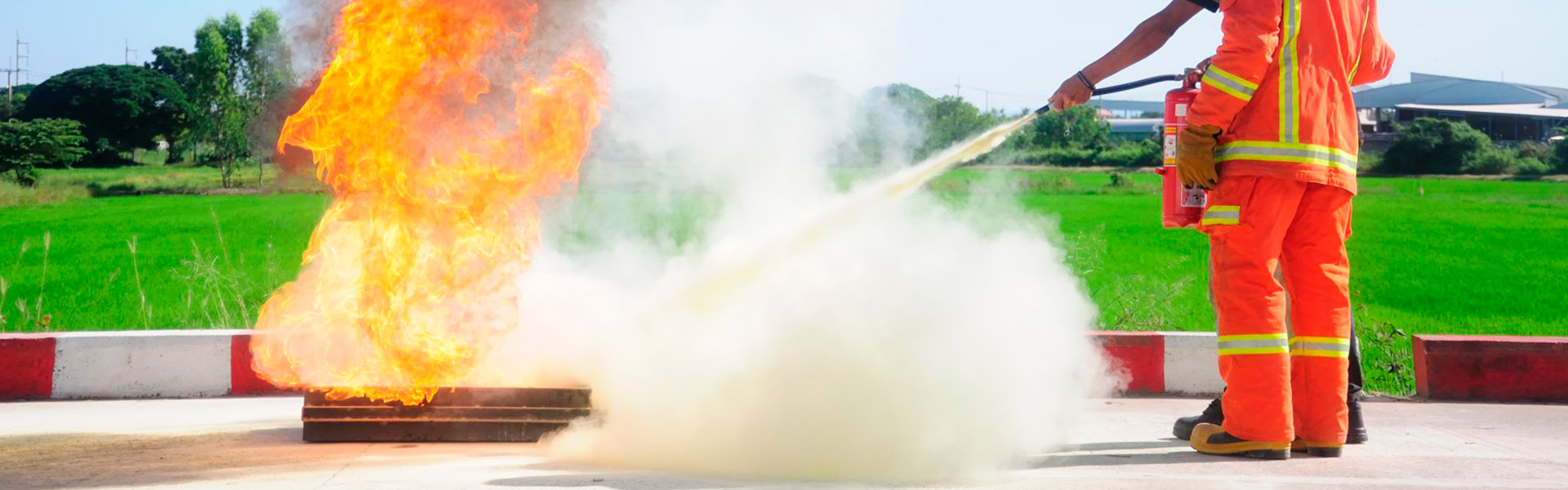 corso antincendio rischio alto: Fiamme ed estintore